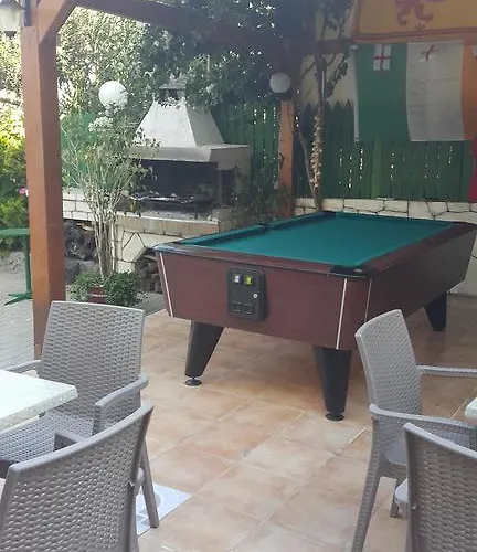 Minas 2* Hersonissos (Crete)